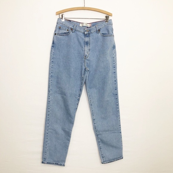 Levi’s 512 classic slim tapered, high rise, light wash jeans. - Picture 10 of 12